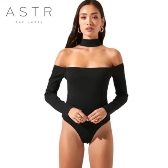 ASTR The Label Brand New Long Sleeve Cutout Choker Bodysuit in Black - Picture 13 of 16